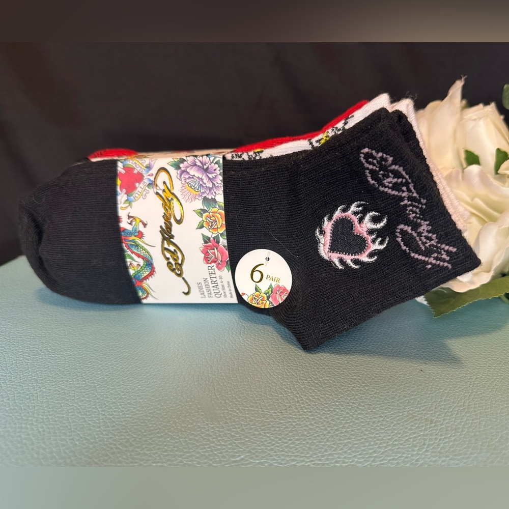 Ed Hardy Women's 6 Pairs Fashion Quarter Socks
